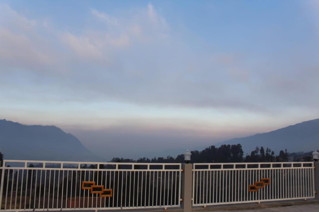 Bromo Otix Guest House Εξωτερικό φωτογραφία